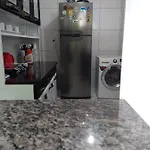 Quarto Privativo Em Apartamento Compartilhado